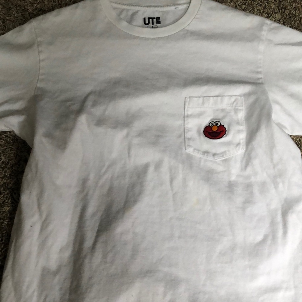 Uniqlo x Kaws Elmo pocket tee